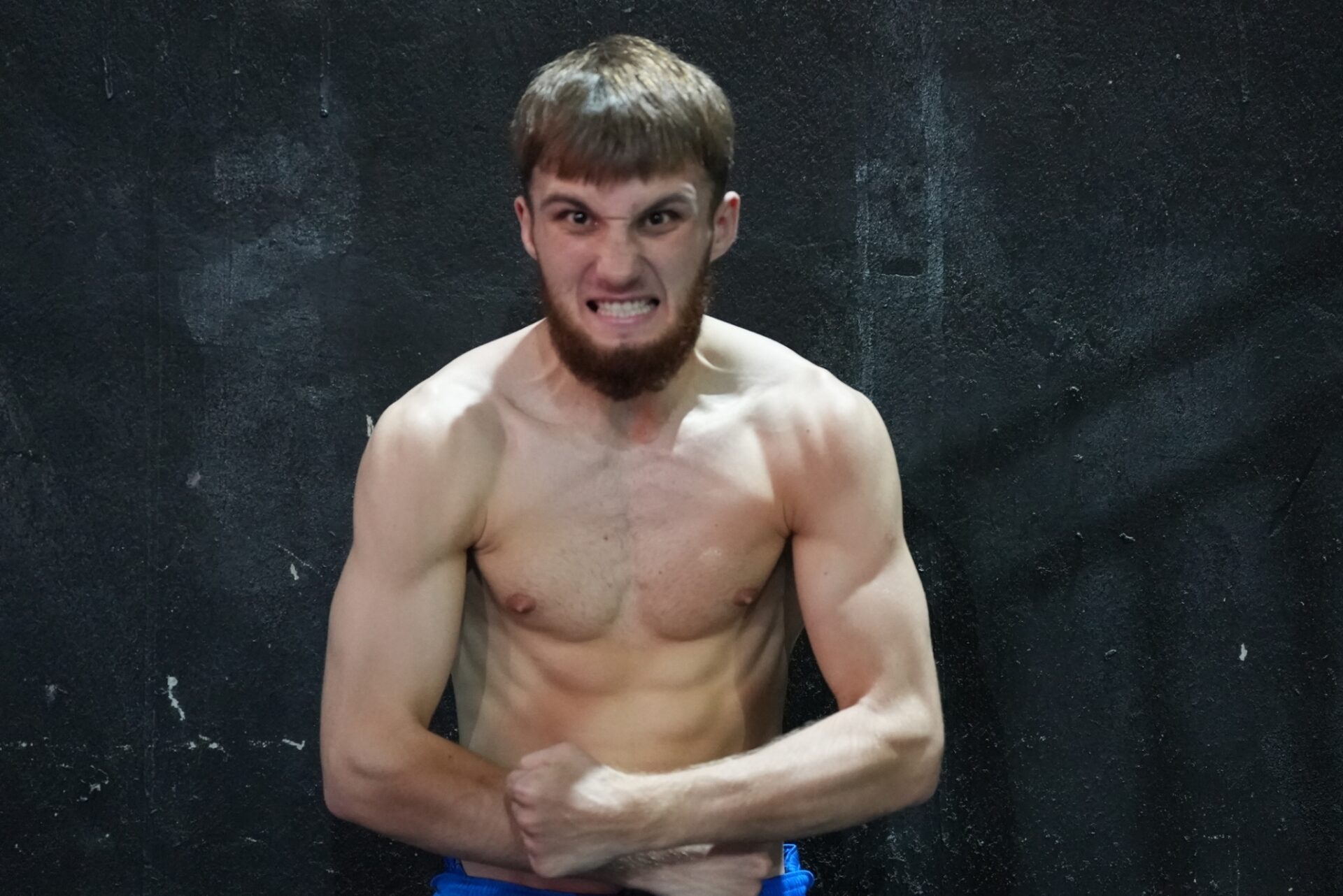 KNOCK OUT 2025 vol.2｜ユリアン・ポズドニアコフ  インタビュー公開！