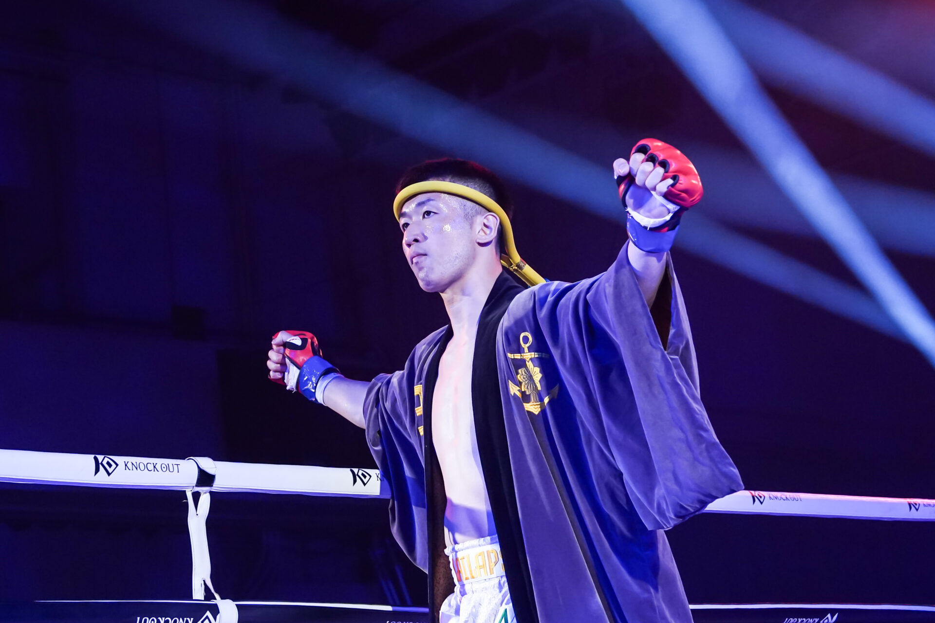 KNOCK OUT.55｜津崎善郎インタビュー公開！